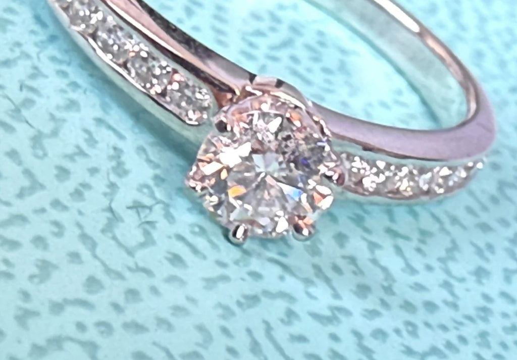 Tiffany & Co Platinum Diamond Engagement Ring 0.33ct VS2 H Brilliant Cut