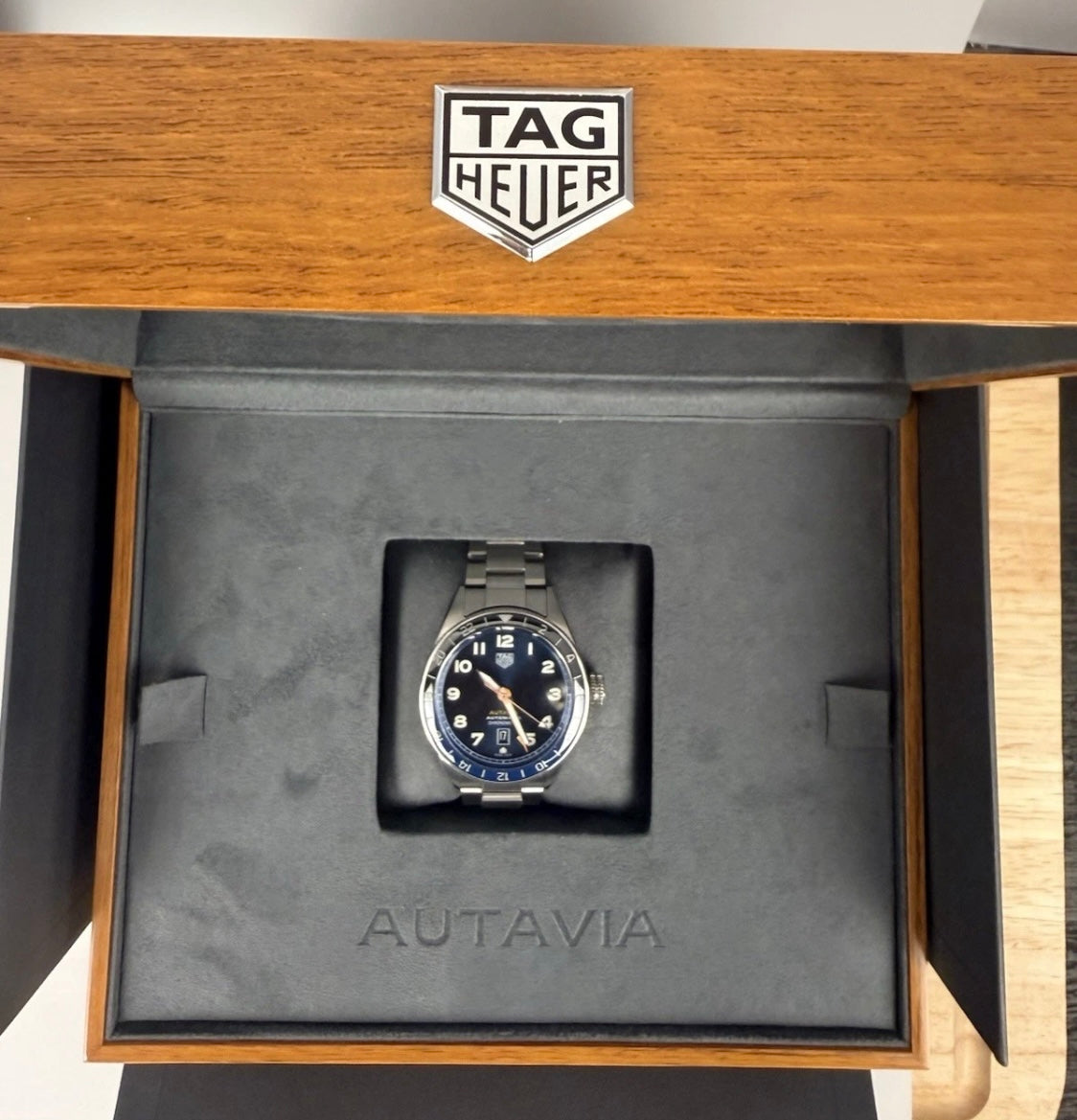 TAG Heuer Autavia GMT 60th Anniversary Blue Dial Batman Bezel Calibre 7 42mm Full Set
